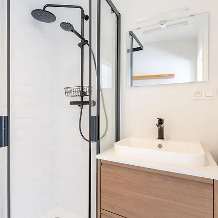 דירה Studio 4-3 With Balcony & Airco By Interhome ברדנה