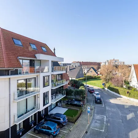 Apartment Studio 4-3 With Balcony & Airco By Interhome Bredene